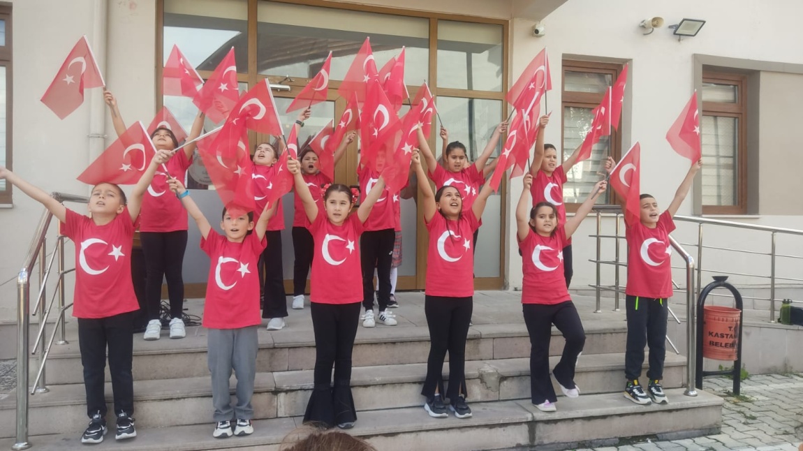 Cumhuriyetimizin kuruluşunun 101.yıl dönümünü  çoşkuyla kutladık.